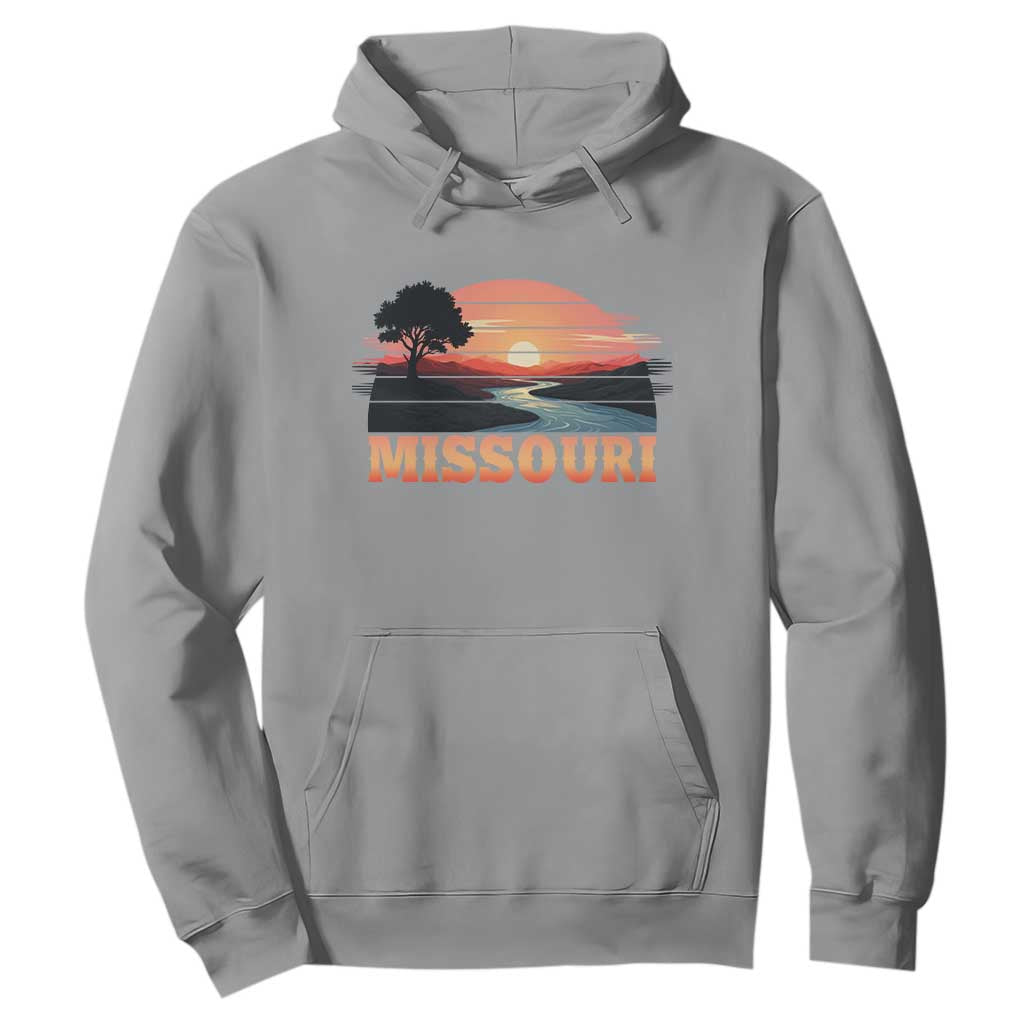 Vintage Missouri Outdoors Hoodie Midwest Nature Landscape TS12 Sport Gray Print Your Wear