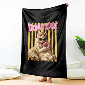 Funny Princess Cat Eating Donut Throw Blanket Sci-Fi Book Lover Gift