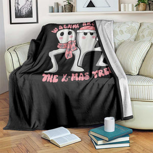 Walkin Around The Xmas Tree Throw Blanket Fresno Nightcrawler Cryptid Christmas Gift TS12 Print Your Wear