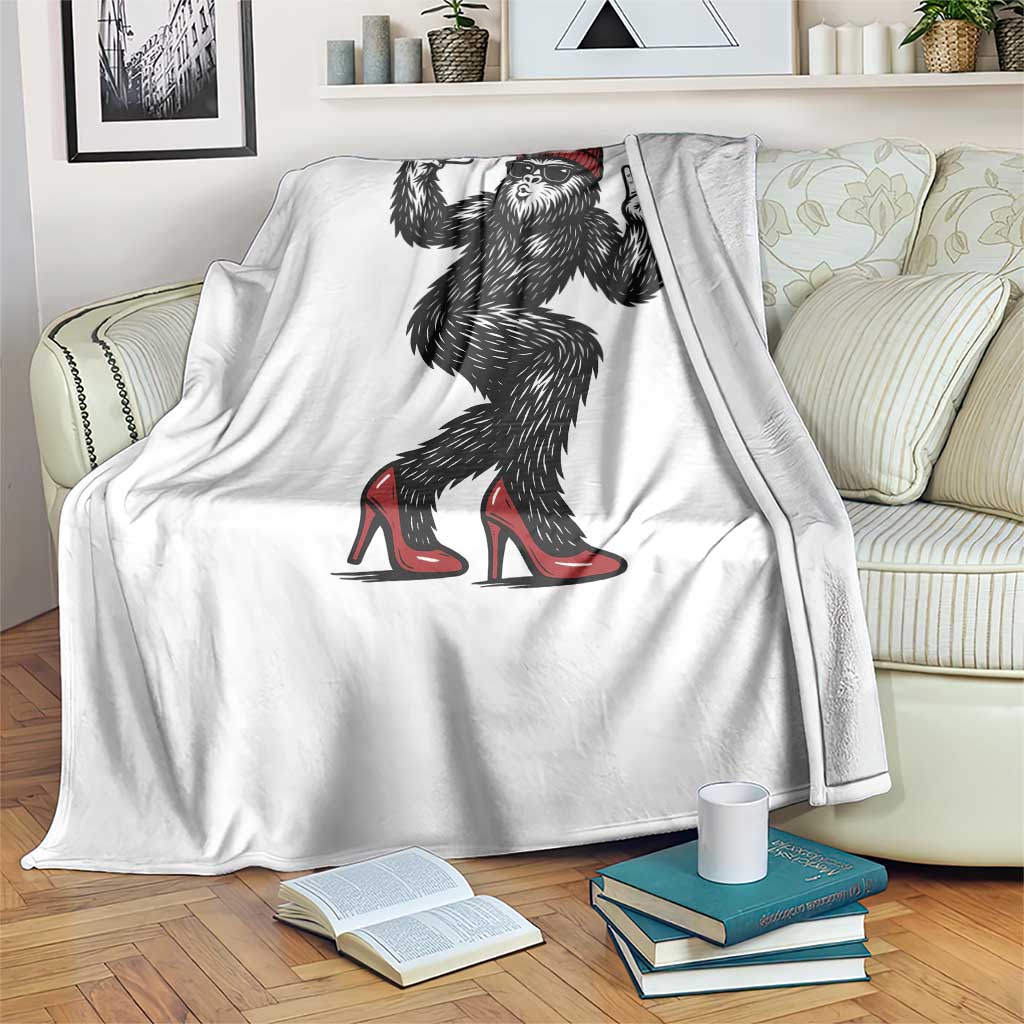 Funny Sexy Bigfoot Selfie Throw Blanket Sasquatch Lover Gift TS12 Print Your Wear