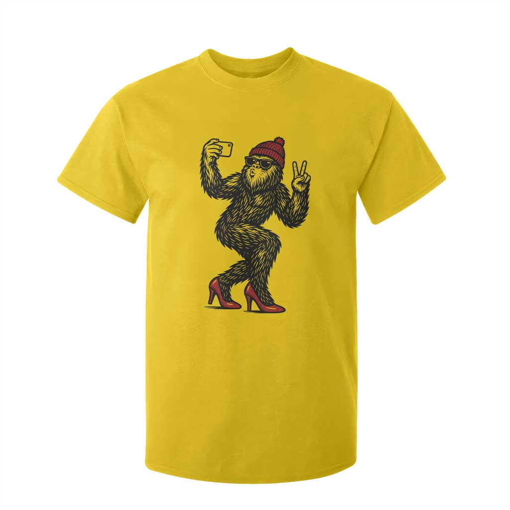 Funny Sexy Bigfoot Selfie T Shirt For Kid Sasquatch Lover Gift TS12 Daisy Print Your Wear