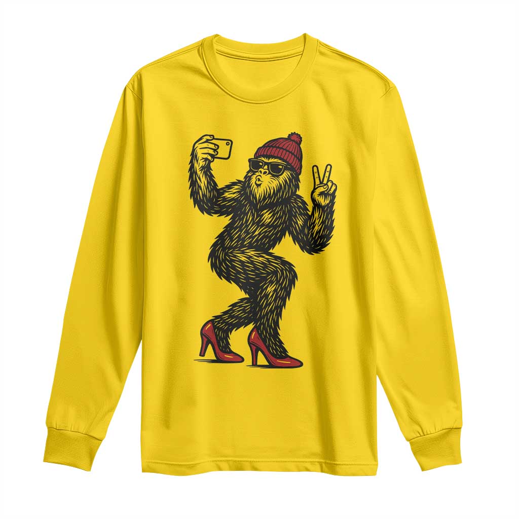 Funny Sexy Bigfoot Selfie Long Sleeve Shirt Sasquatch Lover Gift TS12 Daisy Print Your Wear