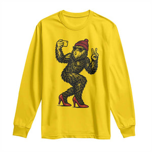 Funny Sexy Bigfoot Selfie Long Sleeve Shirt Sasquatch Lover Gift TS12 Daisy Print Your Wear