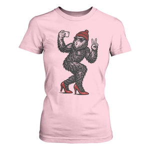 Funny Sexy Bigfoot Selfie T Shirt For Women Sasquatch Lover Gift TS12 Light Pink Print Your Wear