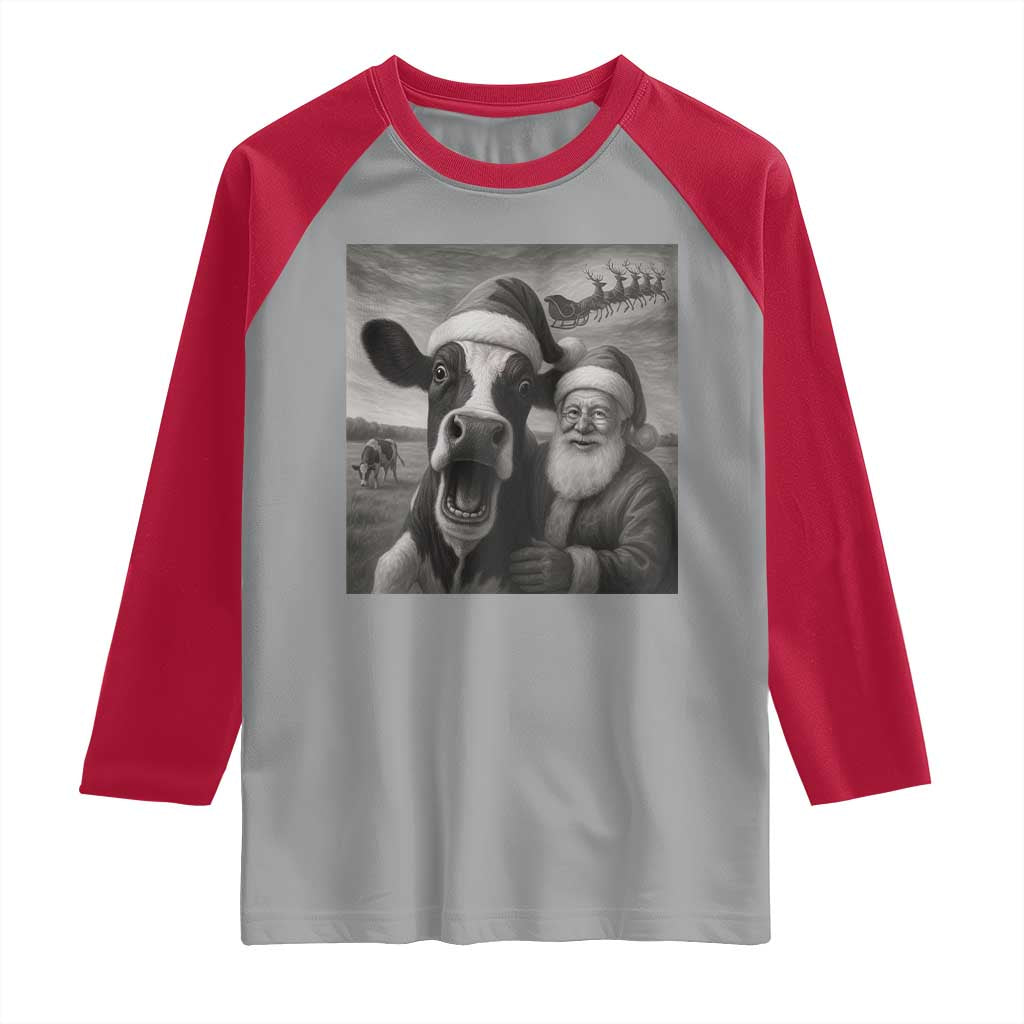 Funny Santa Selfie with Cow Christmas Raglan Shirt TS14 Sport Gray Red Print Your Wear