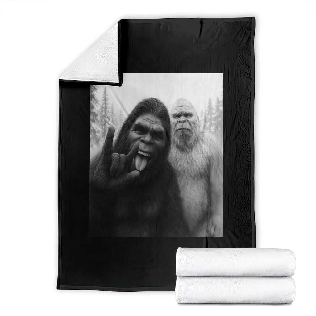 Bigfoot Selfie Christmas Throw Blanket Sasquatch Yeti Rock On Hand TS14 Black Print Your Wear