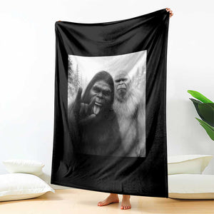 Bigfoot Selfie Christmas Throw Blanket Sasquatch Yeti Rock On Hand TS14 Print Your Wear