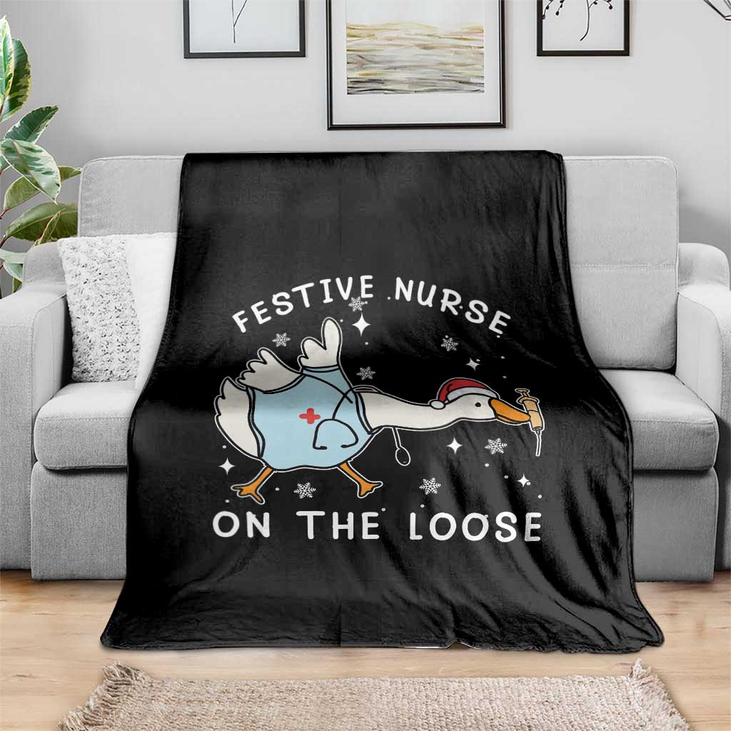 Funny ER Nurse Goose Christmas Throw Blanket Festive Nurses On The Loose TS14 Print Your Wear