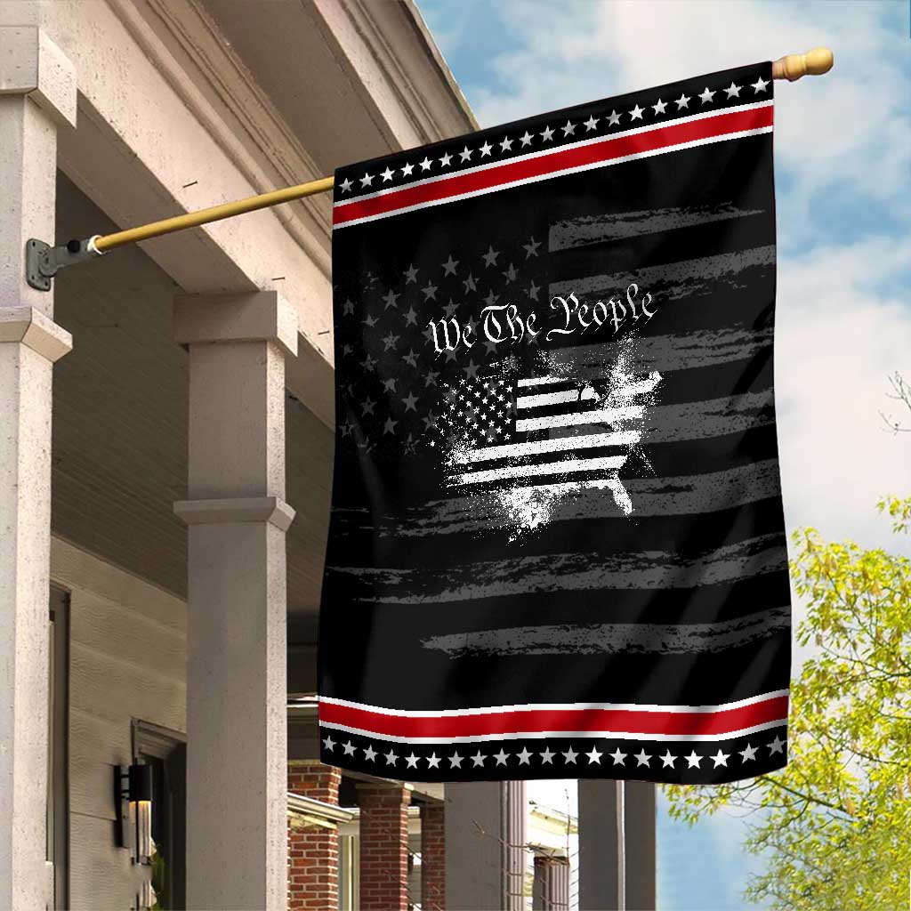 We The People Garden Flag Vintage Grunge American Flag 4th of July 1776 TS14 Distressed Black Red Print Your Wear