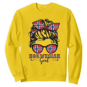 Norway Messy Bun Girl Norwegian Flag Sweatshirt TS14 Daisy Print Your Wear