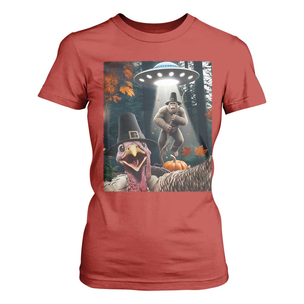 Thanksgiving Funny Bigfoot Turkey Selfie T Shirt For Women TS14 Red Print Your Wear
