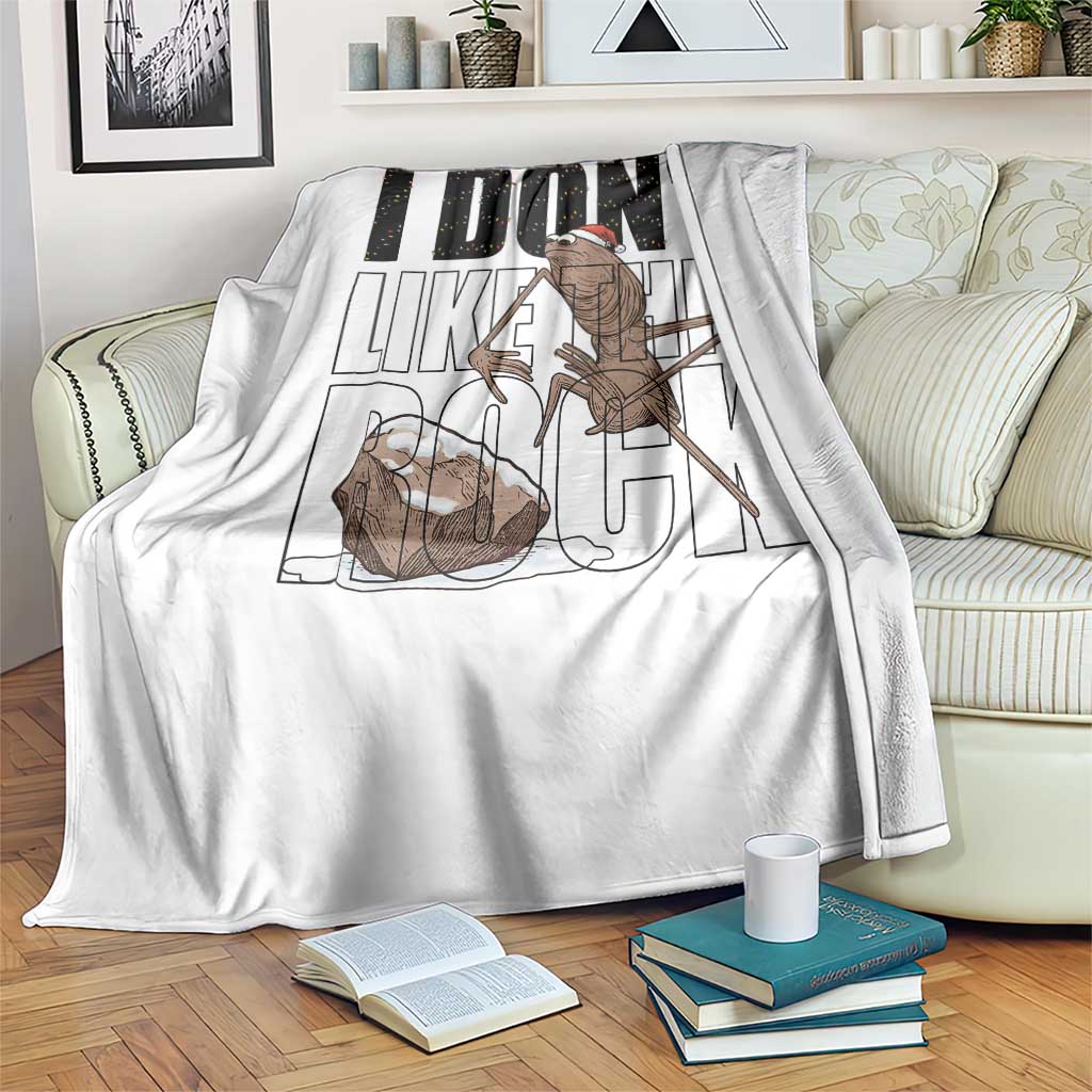 Marcus The Worm Christmas Meme Throw Blanket I Do Not Like This Rock Xmas TS14 Print Your Wear