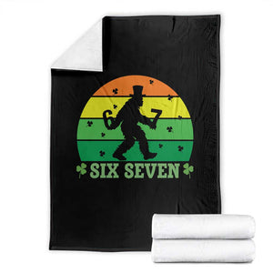 Aur Naur Bigfoot Meme Throw Blanket Funny Sasquatch Sarcastic Oh No Australian Accent TS14 Black Print Your Wear