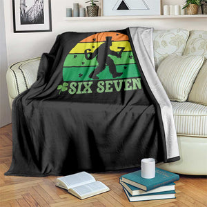 Aur Naur Bigfoot Meme Throw Blanket Funny Sasquatch Sarcastic Oh No Australian Accent TS14 Print Your Wear