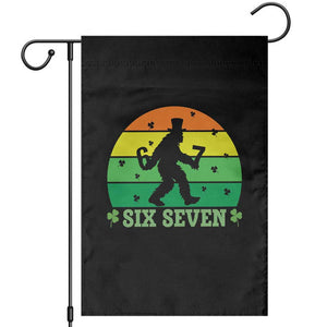 Aur Naur Bigfoot Meme Garden Flag Funny Sasquatch Sarcastic Oh No Australian Accent TS14 Black Print Your Wear
