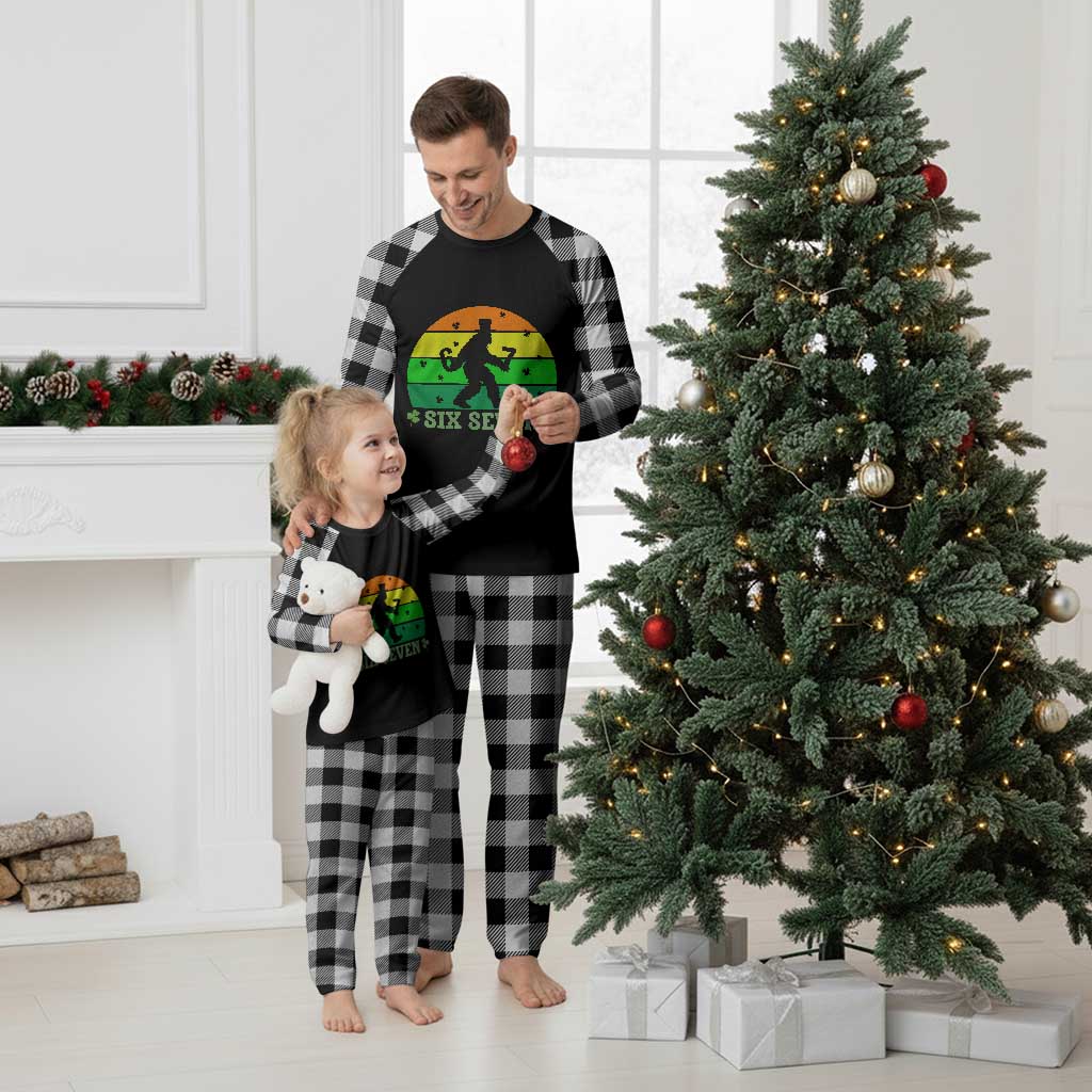 Aur Naur Bigfoot Meme Plaid Pajama Set Funny Sasquatch Sarcastic Oh No Australian Accent TS14 White Plaid Print Your Wear