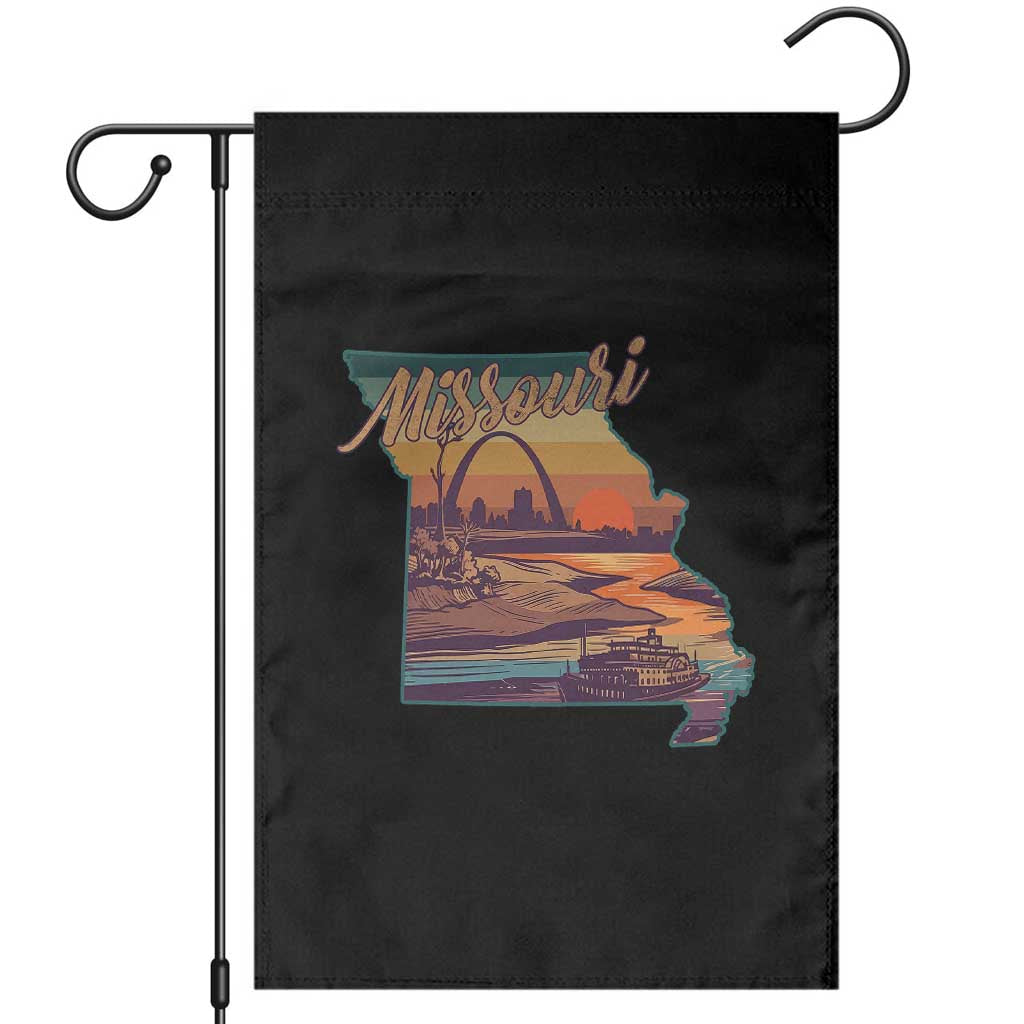 Retro Gateway Arch St Louis Missouri Map Outline Garden Flag TS14 Black Print Your Wear