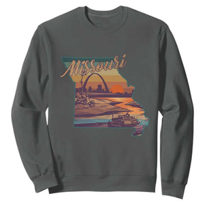 Retro Gateway Arch St Louis Missouri Map Outline Sweatshirt