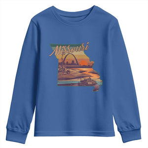 Retro Gateway Arch St Louis Missouri Map Outline Youth Sweatshirt