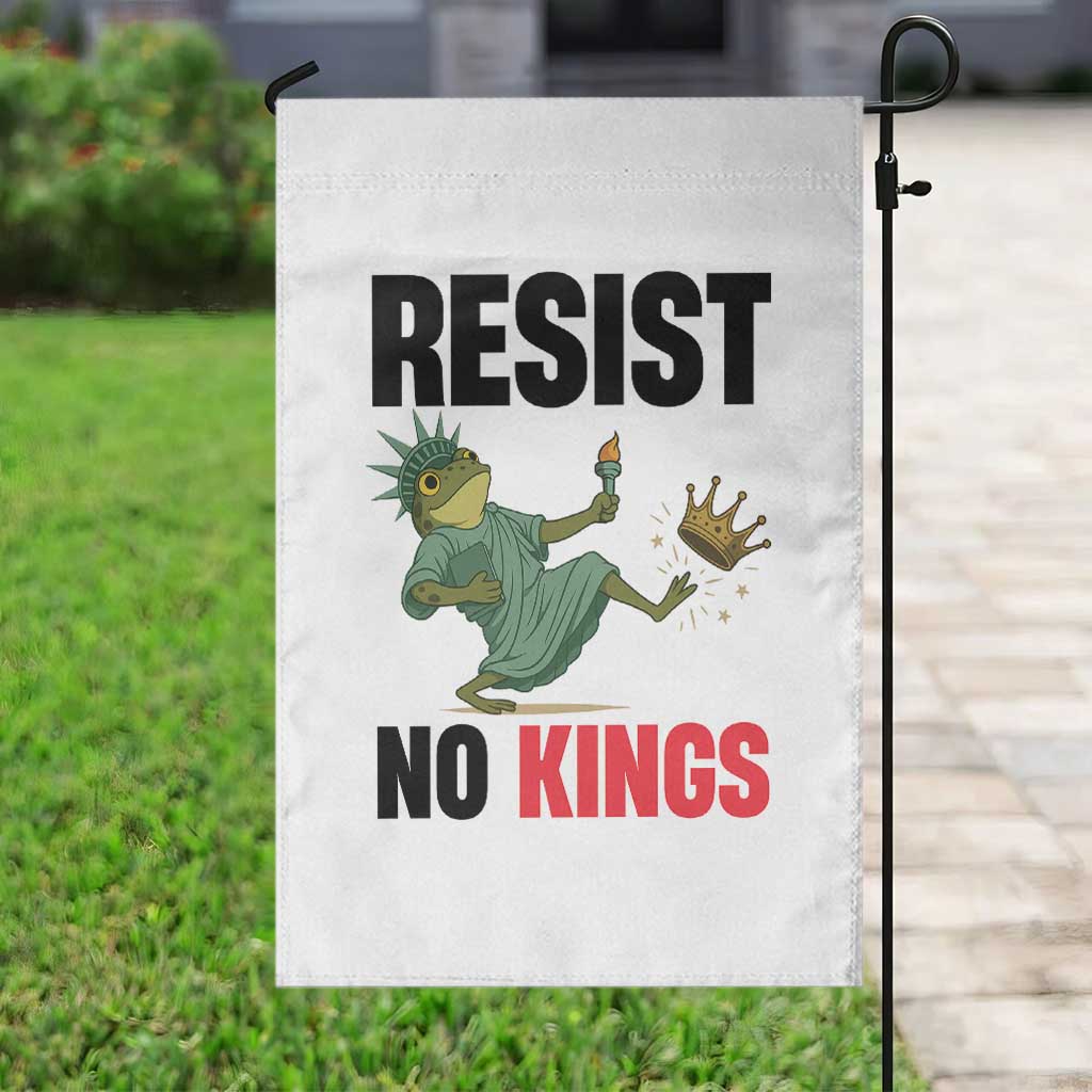 Resist Frog Garden Flag No Kings In America Political 2025 TS14 Print Your Wear