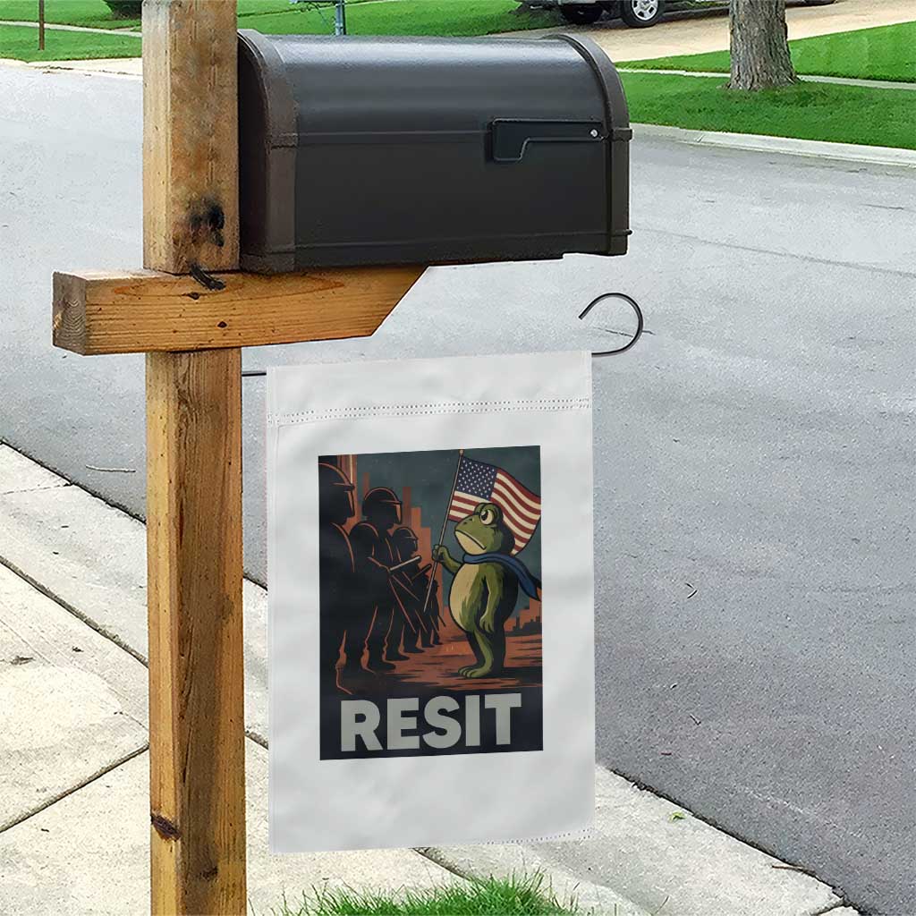 Resist Frog Garden Flag Portland Frog Activist America Political 2025 TS14 Print Your Wear