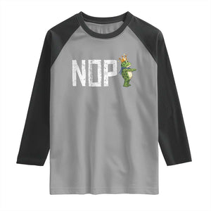 Frogs Resist Raglan Shirt No Kings In America Political 2025 TS14 Sport Gray Black Print Your Wear