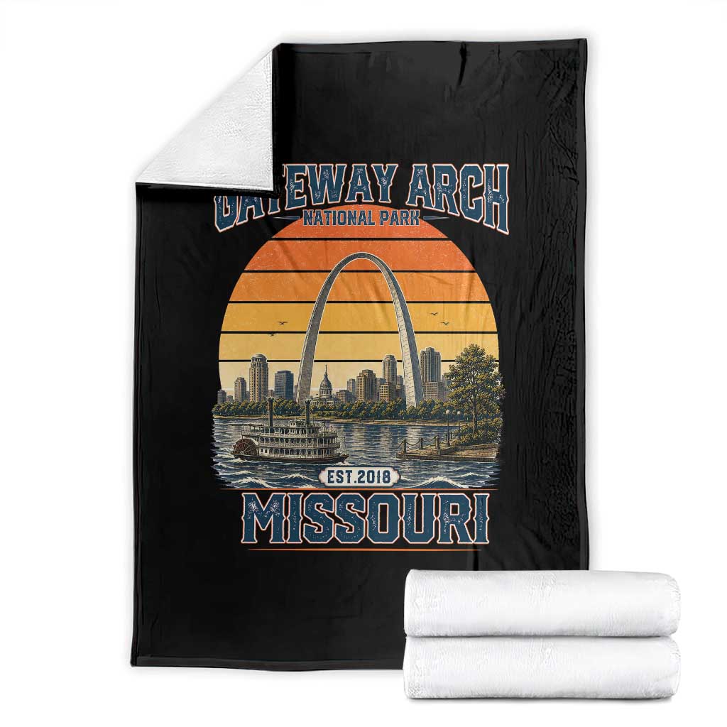 Gateway Arch National Park Throw Blanket Retro St Louis Missouri Travel Souvenir Nature Gift TS14 Black Print Your Wear