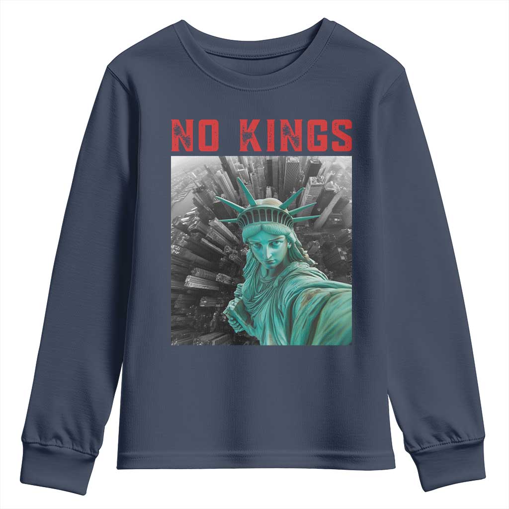 No Kings Youth Sweatshirt Statue of Liberty Selfie Freedom TS14 Navy Print Your Wear