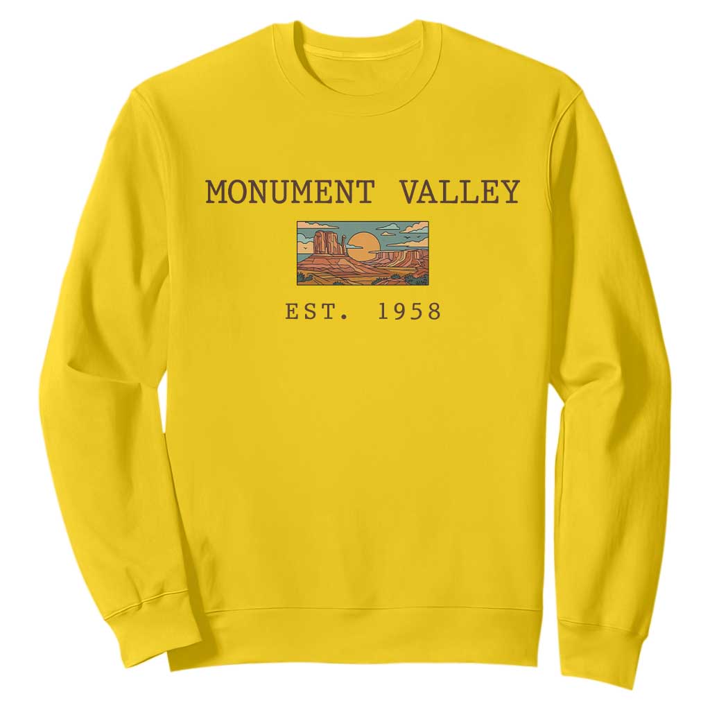 Retro Monument Valley Arizona Sunset Established 1958 Sweatshirt Southwest Desert Road Trip Eagle Nature Souvenir