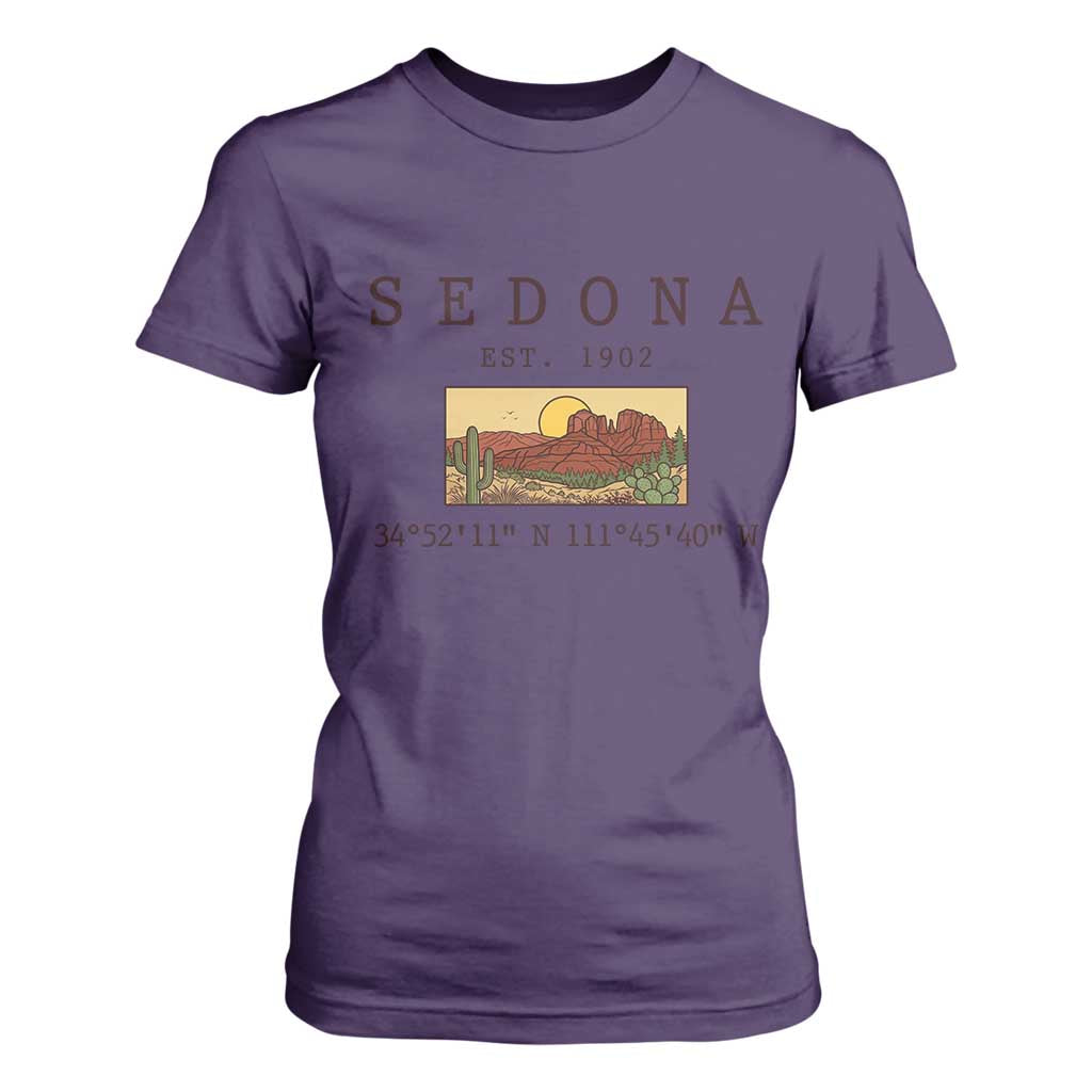 Vintage Sedona Arizona Established 1902 T Shirt For Women Southwest Desert Cactus Scenic Nature Souvenir