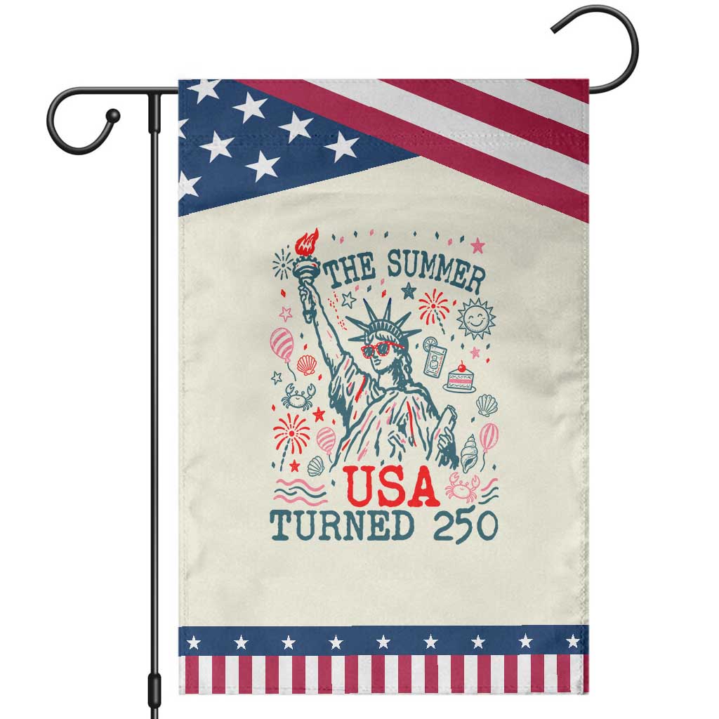 250 Years America Anniversary Statue of Liberty Patriotic Garden Flag The Summer USA Turned 250 TS14 Modern Beige Blue Print Your Wear